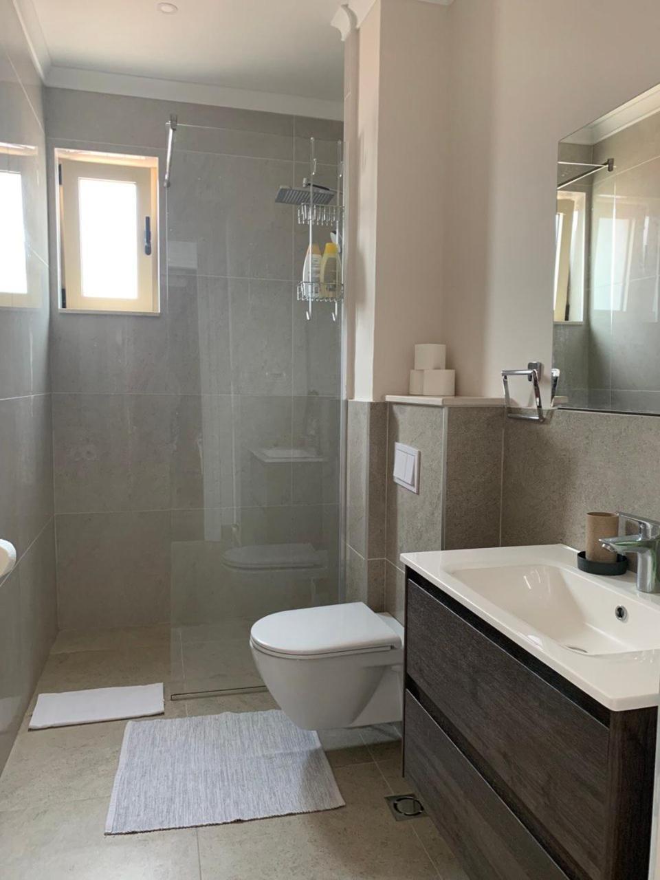 Boka Di Mare Apartment Tivat Bilik gambar